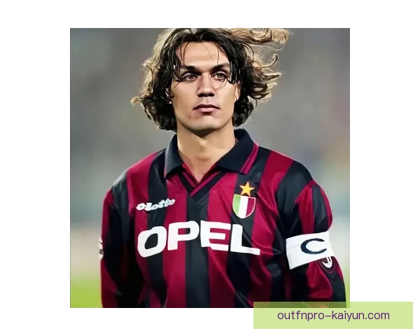 马尔蒂尼在球队中的贡献持续受到关注，展现出他在足球界的影响力。