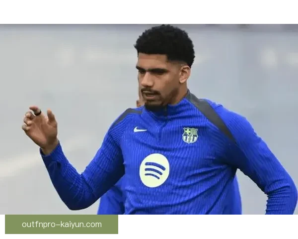 阿劳霍比赛稳定性持续提升，备受关注的表现引发广泛讨论